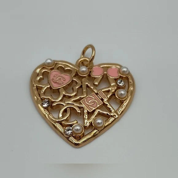 CHANEL Y2K Charm Collection Gold Tone Enamel CC Logo Pendant Charm Pull - Picture 7 of 7